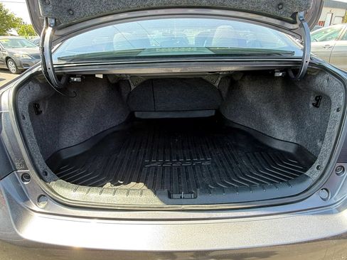 Used 2016 Honda Accord EX image 6