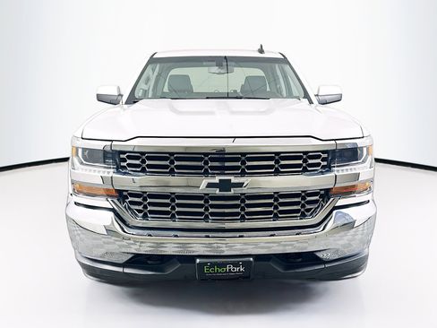 Used 2018 Chevrolet Silverado 1500 LT AWD/4WD image 2