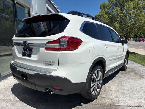 Used 2022 Subaru Ascent Limited w/ Technology Package AWD/4WD image 5