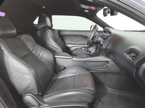 Used 2016 Dodge Challenger SRT w/ Technology Group RWD image 26