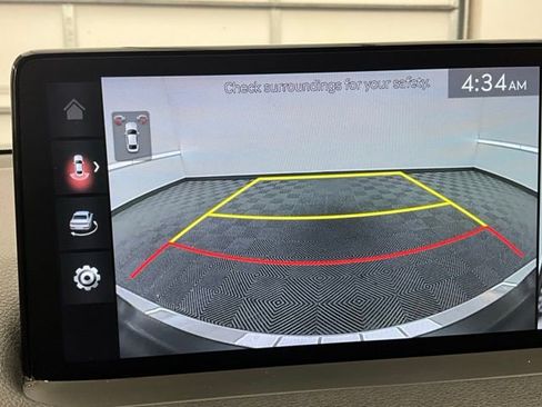 Used 2023 Genesis GV70 2.5T w/ Advanced Package image 3