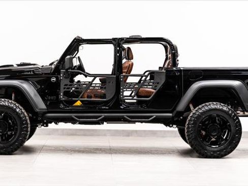 Used 2026 Jeep Gladiator Sport image 16