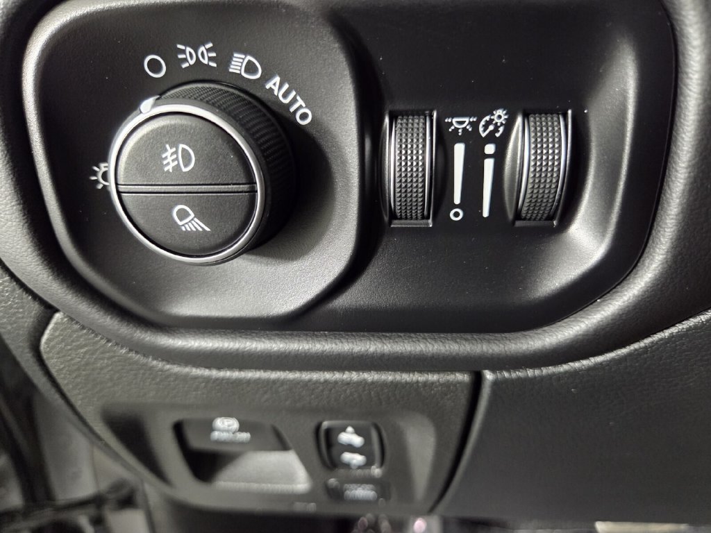 Used 2025 RAM 1500 RHO w/ RHO Level 1 Equipment Group AWD/4WD image 22