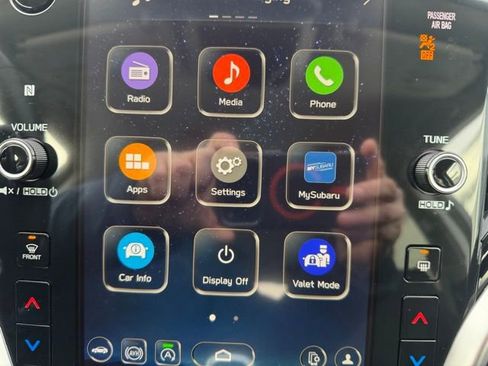 Used 2025 Subaru Outback Premium image 31