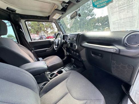 Used 2017 Jeep Wrangler Unlimited Sport AWD/4WD image 20
