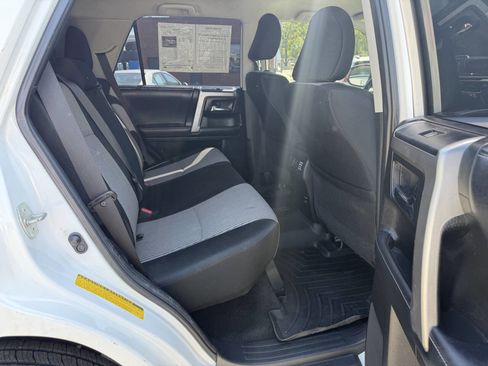 Used 2018 Toyota 4Runner SR5 image 7