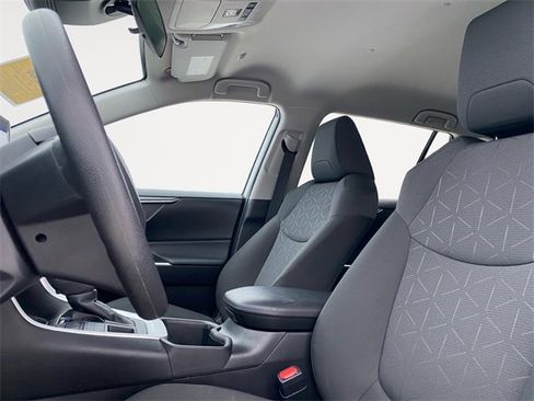 Used 2024 Toyota RAV4 XLE image 9