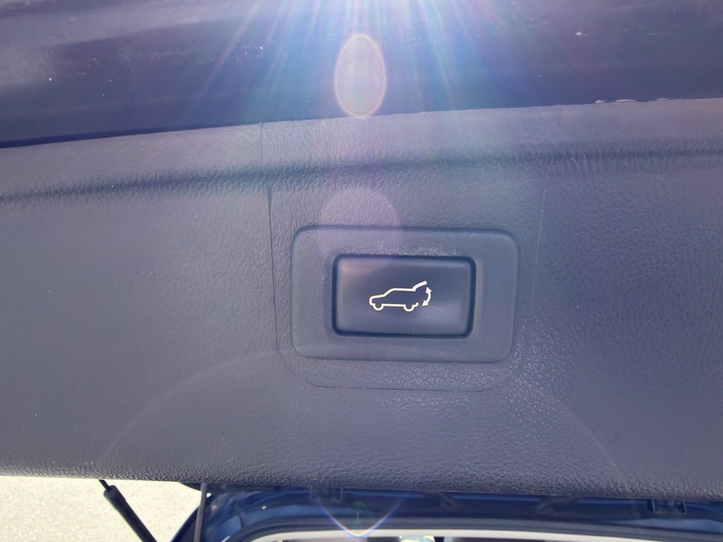 Used 2018 Subaru Outback 2.5i Premium AWD/4WD image 18
