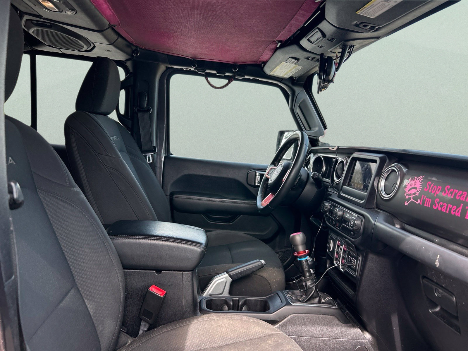 Used 2018 Jeep Wrangler Unlimited Sahara AWD/4WD image 12