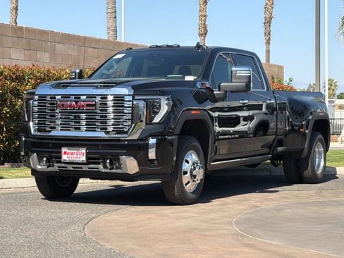 New 2026 GMC Sierra 3500 Denali w/ Denali Reserve Package AWD/4WD image 8