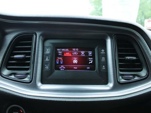 Used 2017 Dodge Challenger SXT RWD image 19