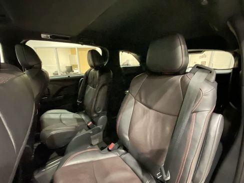 Certified 2025 Toyota Sienna XSE image 25