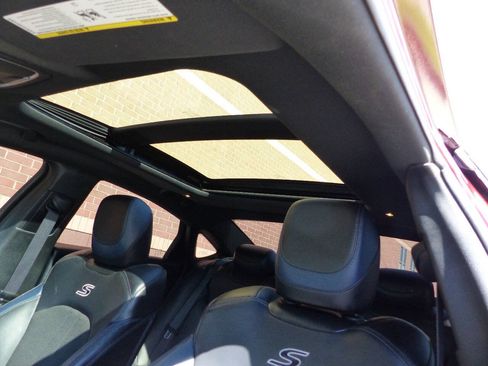 Used 2016 Chrysler 200 S FWD image 34