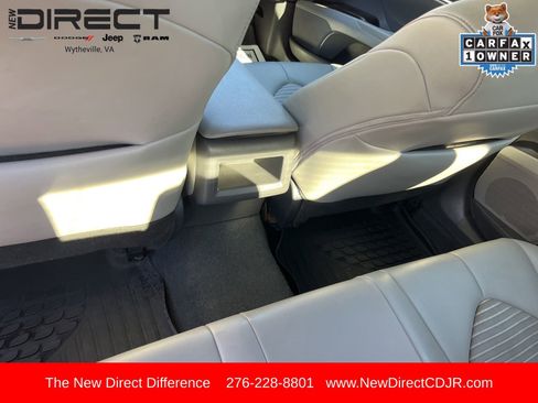 Used 2024 Toyota Camry SE image 23