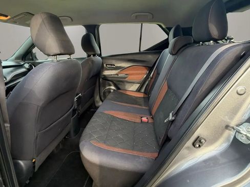Used 2019 Nissan Kicks SR w/ Exterior Electronics Package FWD image 11