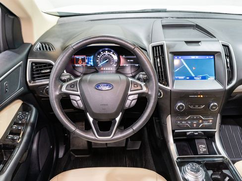 Used 2020 Ford Edge SEL w/ Convenience Package AWD/4WD image 11