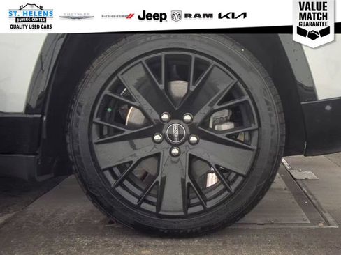 Used 2024 Jeep Wagoneer Launch Edition AWD/4WD image 12
