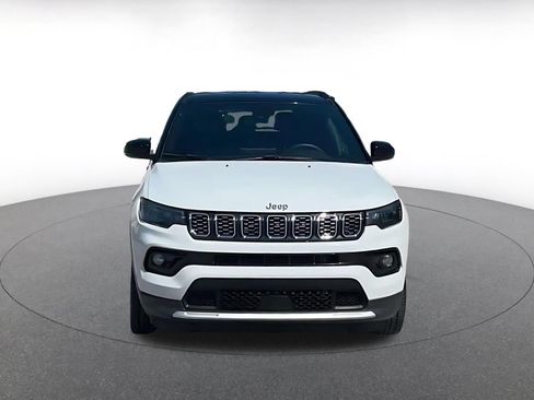 Used 2025 Jeep Compass Limited AWD/4WD image 4
