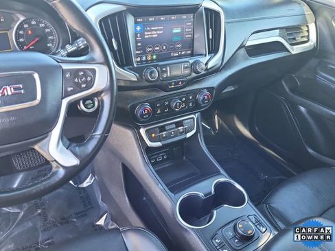 Used 2024 GMC Terrain SLT image 14
