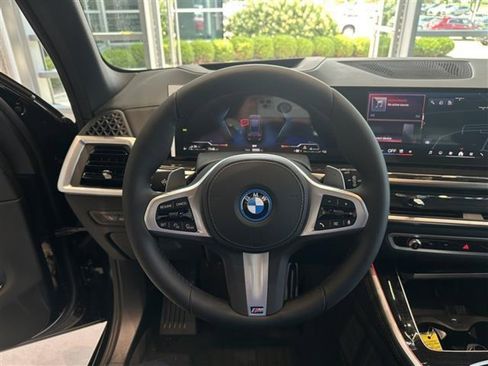 New 2026 BMW X5 xDrive50e w/ M Sport Package image 9
