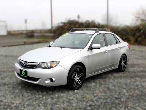 Used 2010 Subaru Impreza 2.5i image 3