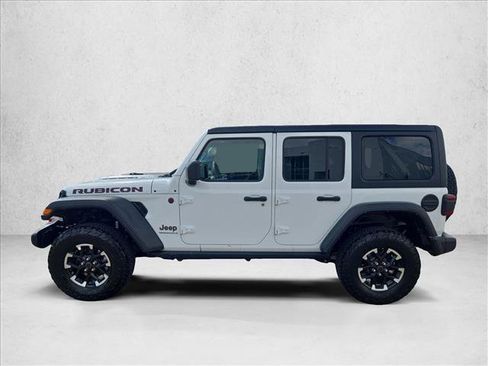 Used 2025 Jeep Wrangler Unlimited Rubicon AWD/4WD image 9