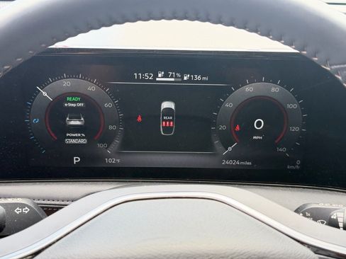 Certified 2024 Nissan Ariya FWD image 20