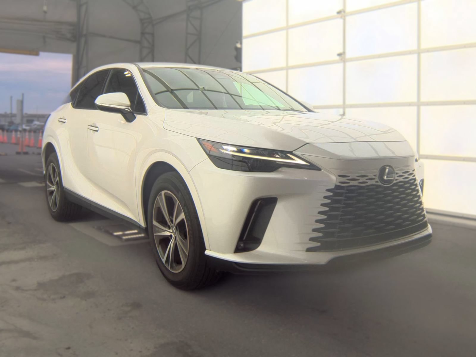 Used 2024 Lexus RX 350 FWD w/ Accessory Package (K3) image 3