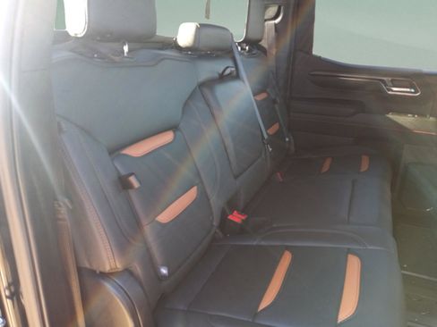 Used 2024 GMC Sierra 1500 AT4 w/ Technology Package image 32