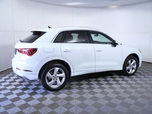 Used 2019 Audi Q3 2.0T Premium AWD/4WD image 8