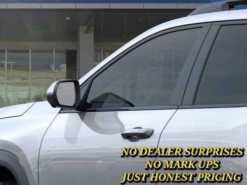 New 2026 Chevrolet Equinox ACTIV w/ Convenience Package III FWD image 12