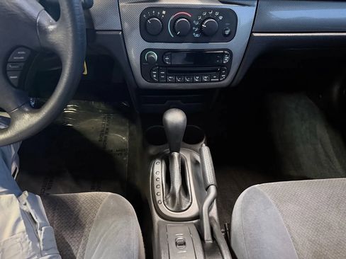 Used 2005 Chrysler Sebring GTC w/ Security Group image 17