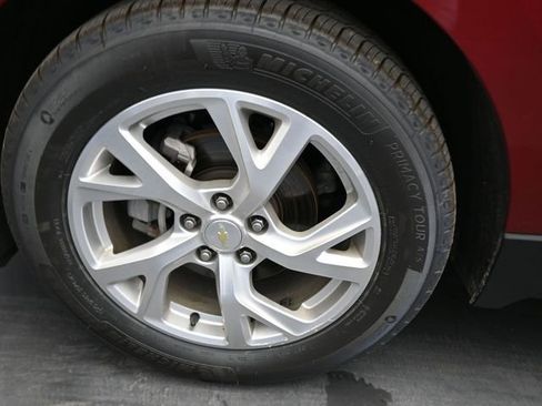 Used 2018 Chevrolet Equinox Premier image 27