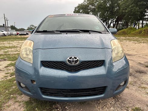 Used 2010 Toyota Yaris 2-Door Hatchback FWD image 8