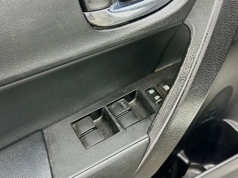 Used 2015 Toyota Corolla S image 15