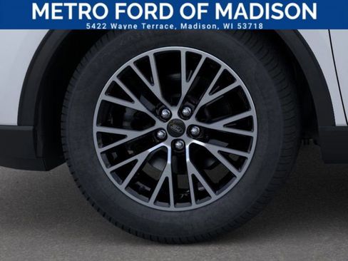 Used 2024 Ford Escape SE image 19