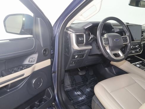 Used 2022 Ford Expedition XLT image 47