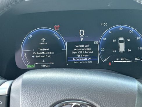 Used 2025 Toyota Sienna Limited FWD image 12