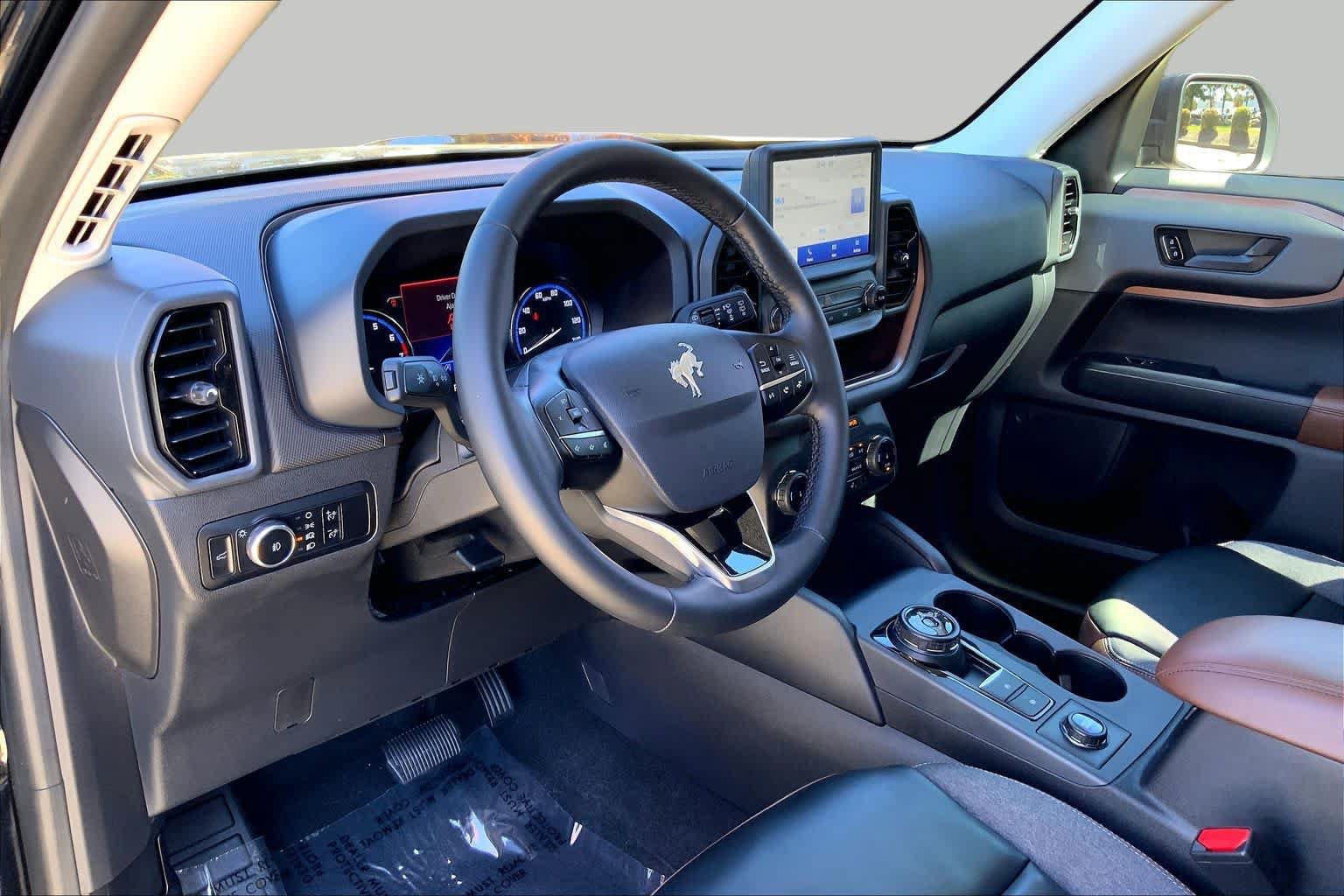 Used 2024 Ford Bronco Sport Outer Banks AWD/4WD image 16