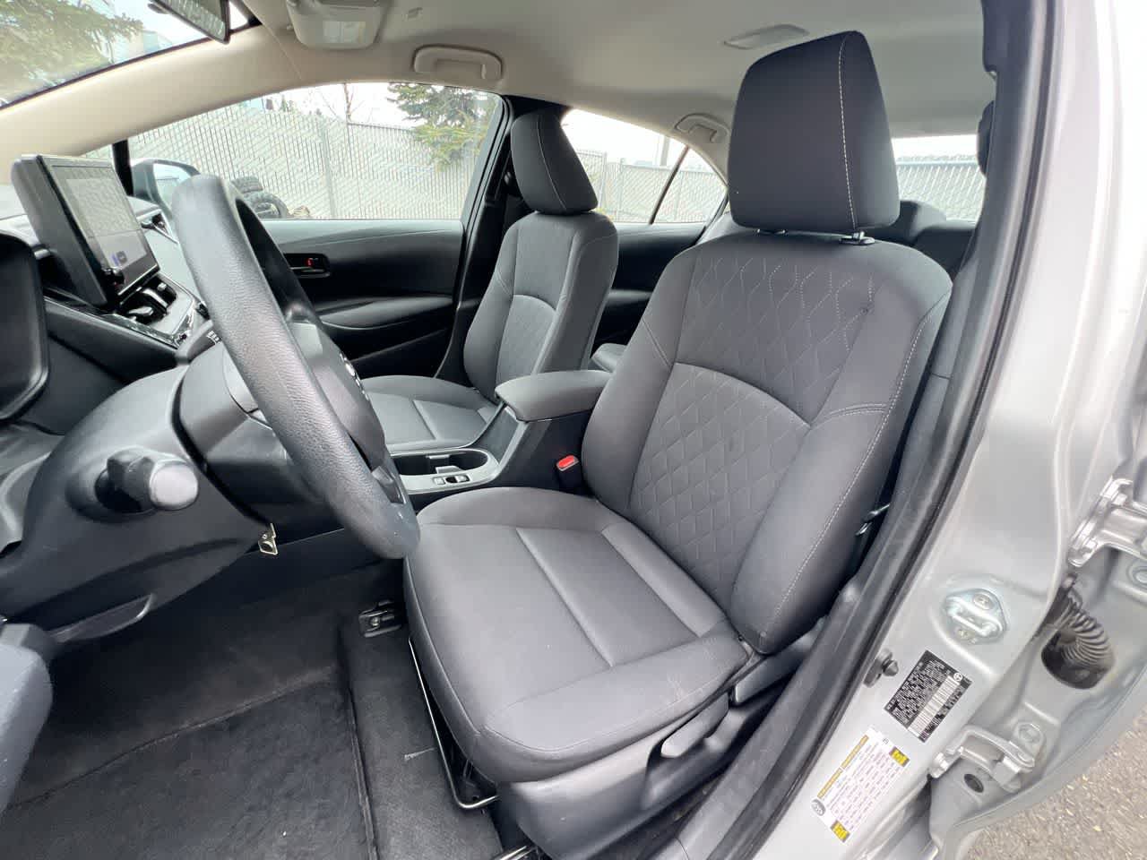 Used 2023 Toyota Corolla LE FWD image 11