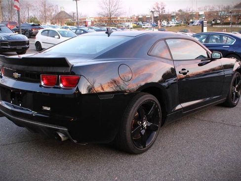 Used 2011 Chevrolet Camaro LT w/ Silver Stripe Package RWD image 5