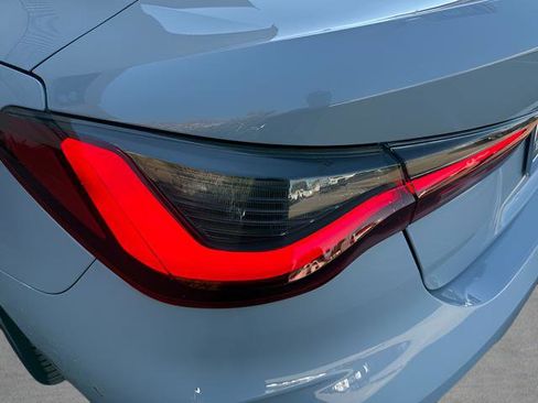 Used 2024 BMW M440i Convertible w/ Premium Package RWD image 32