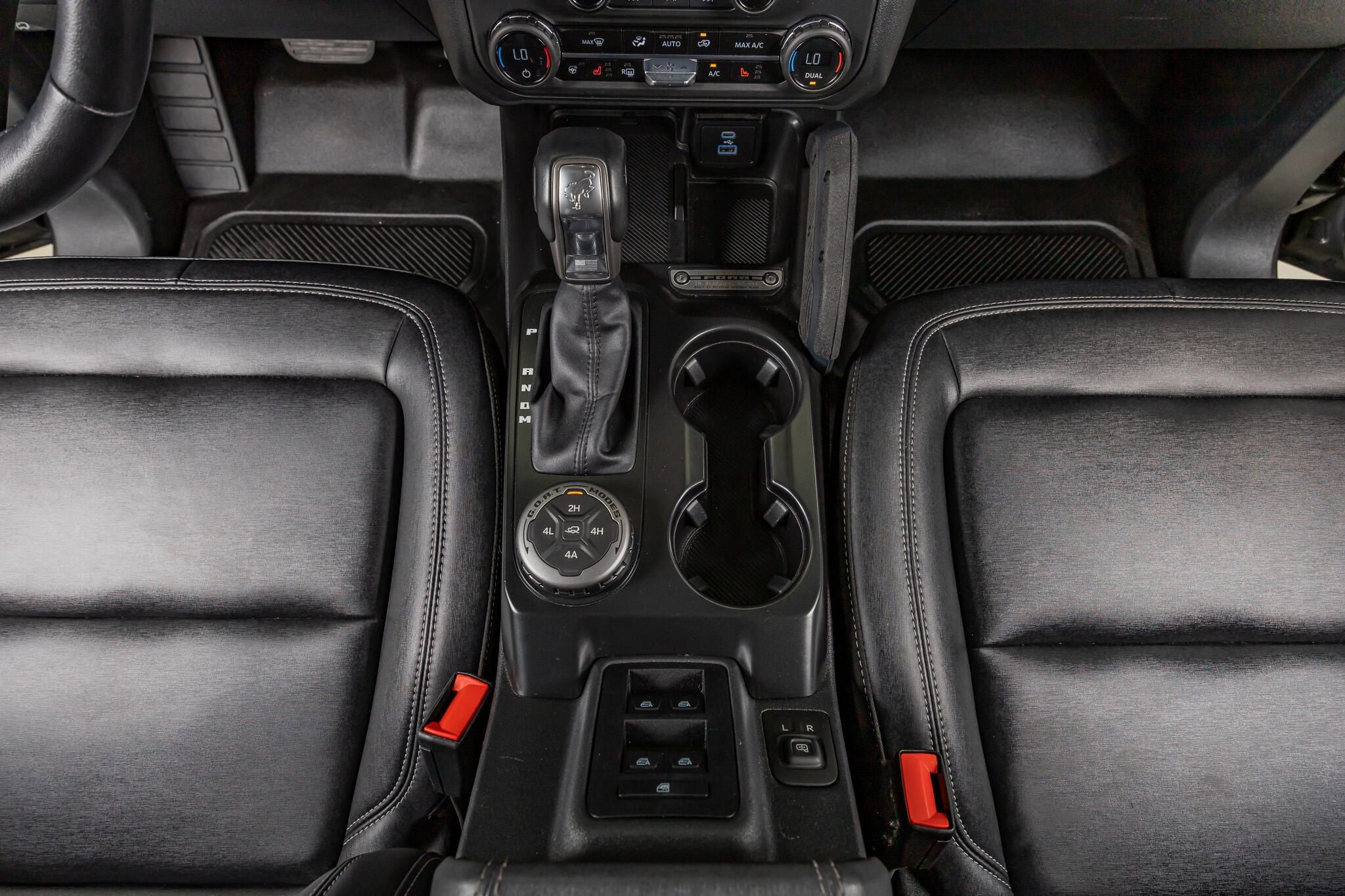 Used 2025 Ford Bronco Badlands AWD/4WD image 29