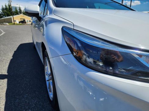 Used 2017 Chevrolet Cruze LT FWD image 28