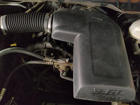 Used 2015 RAM 1500 Express image 30