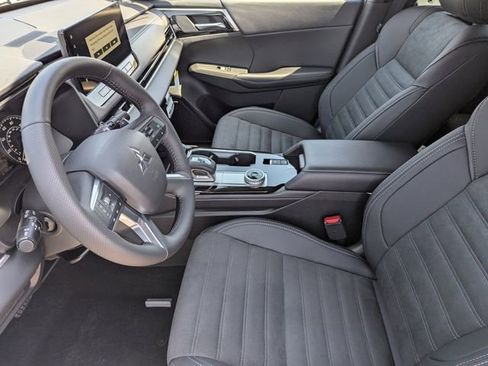 New 2025 Mitsubishi Outlander Trail Edition image 11