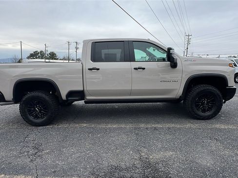 New 2026 Chevrolet Silverado 2500 ZR2 image 4