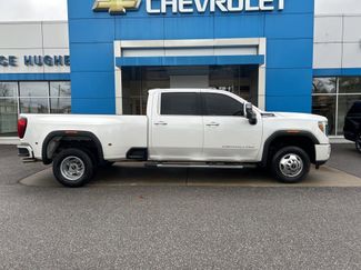 Used 2022 GMC Sierra 3500 Denali w/ Denali Ultimate Package video 2