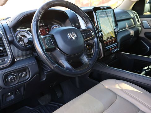 Used 2019 RAM 1500 Limited image 3