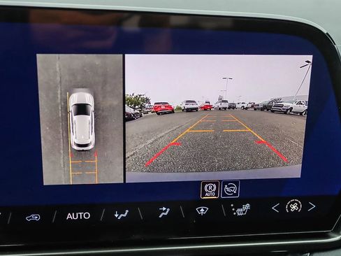 Used 2026 Chevrolet Equinox EV LT w/ Comfort Package AWD/4WD image 20